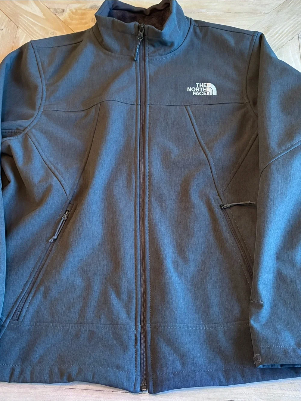 The North Face Men's Dark Gray Softshell Jacket